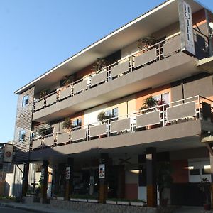 Hotel-Restaurante Ancora Puerto López Exterior photo