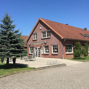 Hotel Landhaus Am Schaalsee à Zarrentin am Schaalsee Exterior photo