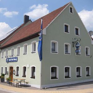 Hotel Gasthof Gruener Baum à Oberlangfurth Exterior photo