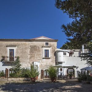 Villa Masseria Citulo Il Pino Grande à Castel Del Monte  Exterior photo