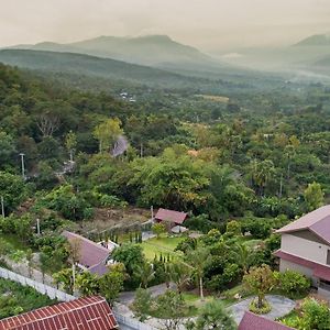 Thanburi Resort Chom Thong Exterior photo