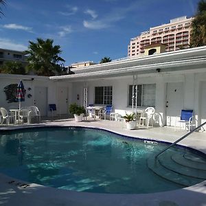 Tropical Sky Ranch Motel Clearwater Beach Exterior photo