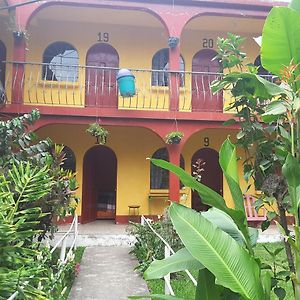 Hotel Hospedaje Santo Domingo à Panajachel Exterior photo