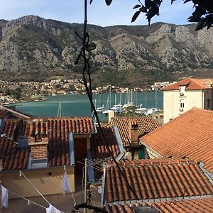 Appartement Chic & Stylish With Seaview-Terrace - Kotor Indah Exterior photo