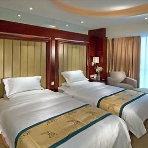 Zhonghao Grand Hotel Jinan Room photo