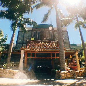 White Beach Resort Bar & Restaurant Puerto Galera Exterior photo