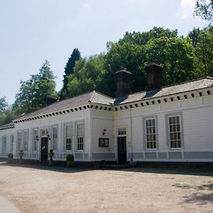 Bed and Breakfast The Old Railway Station à Petworth Exterior photo