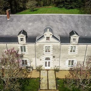 Bed and Breakfast Château de la Grand'cour à Grandchamp-des-Fontaines Exterior photo