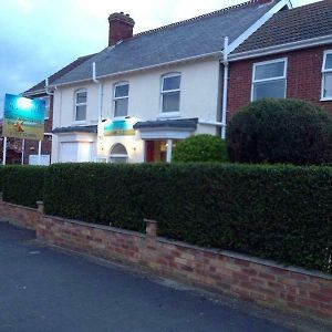 Seashells Beach Hotel Sutton-on-Sea Exterior photo