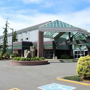 Medallion Inn And Suites Arlington Exterior photo