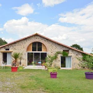 Bed and Breakfast La Frapperie à La Pommeraie-sur-Sèvre Exterior photo