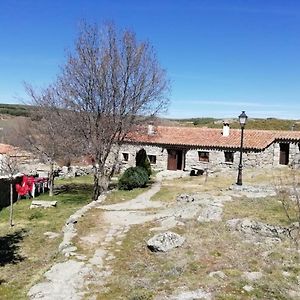 Maison d'hôtes Casa Rural La Pontezuela Abajo à Navarredonda Exterior photo