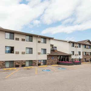 Serena Inn & Suites Of Rapid City Exterior photo