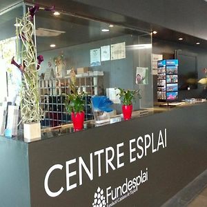 Auberge de jeunesse Centre Esplai Albergue à El Prat de Llobregat Exterior photo