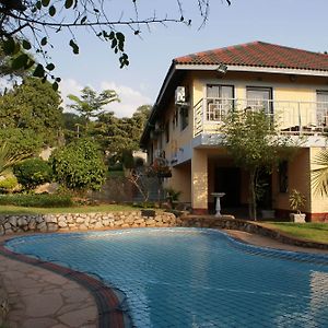 Premier Guest Lodge Harare Exterior photo