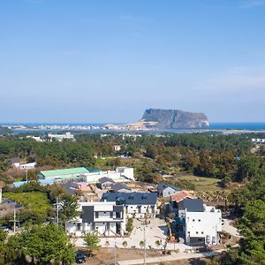 Hotel Jeju Abientot à Seogwipo Exterior photo