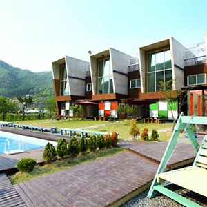 Villa Noblesse Nomad à Hongcheon Exterior photo