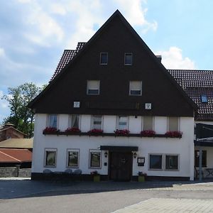 Hotel Der Gasthof In Alfdorf Exterior photo