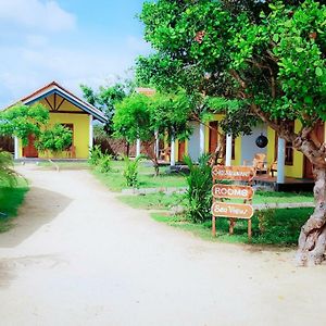 Exotic Beach Hotel Baie d'Arugam Exterior photo