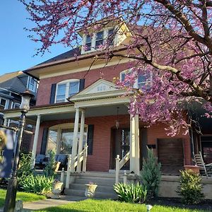 Bed and Breakfast Harvest Moon Bed & Breakfast à New Holland Exterior photo