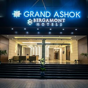 Hotel Grand Ashok à Thanjavur Exterior photo