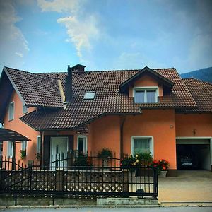 Hotel Rezidenca Ervin à Jesenice Exterior photo