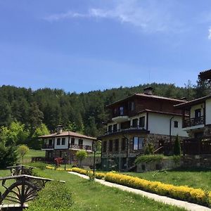 Hotel Хотел Планински Кът à Dorkovo Exterior photo