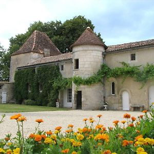 Bed and Breakfast Château de la Tour du Breuil à Le Breuil  Exterior photo