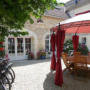 Bed and Breakfast Les Mille et une Pierres à Mareuil-le-Port Exterior photo