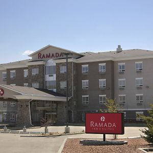 Ramada By Wyndham Drumheller Hotel & Suites Exterior photo