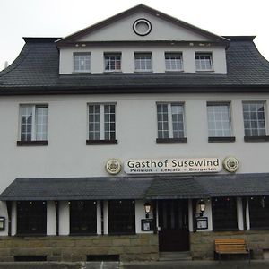 Hôtel Gasthof Susewind à Antfeld Exterior photo