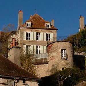 Bed and Breakfast La Maison Févret à Semur-en-Auxois Exterior photo