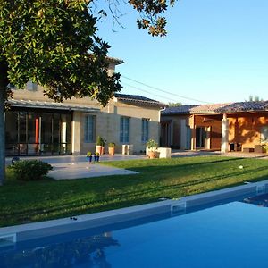 Bed and Breakfast Les Ambèles à Saint-Magne-de-Castillon Exterior photo