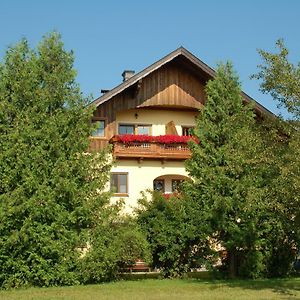 Villa Stroblbauernhof à Seeham Exterior photo