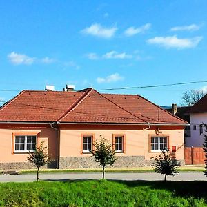 Maison d'hôtes Ubytovanie Betty à Krásnohorské Podhradie Exterior photo