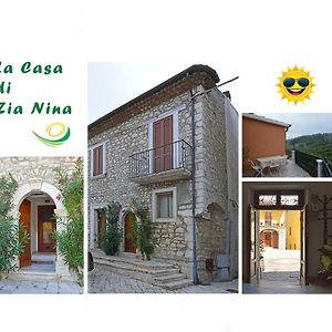 Villa La Casa Di Zia Nina à Campolattaro Exterior photo