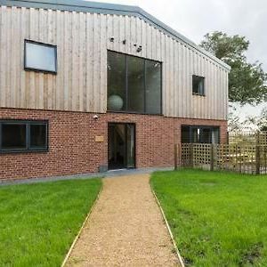 Appartement Oak & Hazel, Heath Row Barn à Overton  Exterior photo