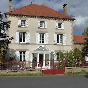 Bed and Breakfast Relais des Chaux à Saint-Jean-des-Ollières Exterior photo