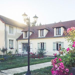 Bed and Breakfast Clos Charmille à Meaulne Exterior photo