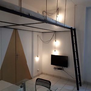 Appartement Enjoyable 20m² MONTREUIL 5 minutes Paris Exterior photo