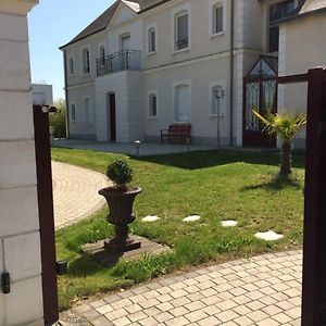 Cottage La Villa Bolero Saint-Cyr-sur-Loire Exterior photo