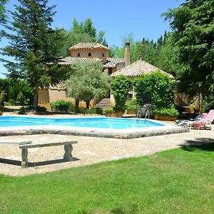 Villa Chalet Rural En La Mancha Con Jardin Y Piscina Privados à Tomelloso Exterior photo