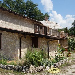 Hotel La Locanda Del Frullo à Poggio Moiano Exterior photo