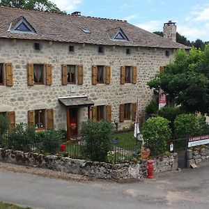 Bed and Breakfast La Pierre Trouée Chambre d'Hôtes à Châteauneuf-de-Randon Exterior photo