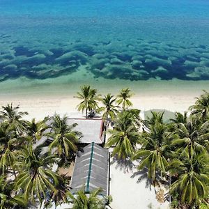 Lanas Beach Resort Carabao Island San Jose  Exterior photo