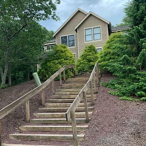 Three Bedroom Camelback Mountain Getaway Retreat Tannersville Exterior photo