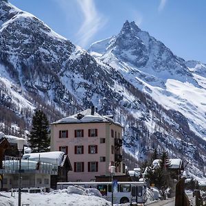 Hotel Le Besso - Swiss Romantic Lodge Zinal Exterior photo