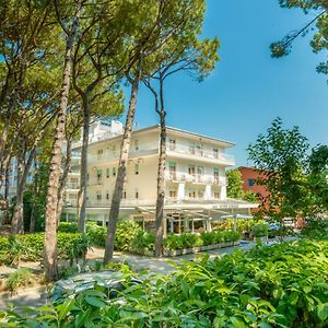 Hotel Milano Eraclea Mare Exterior photo