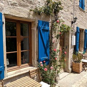 Gîte Rue des Fleurs Puycelsi Exterior photo