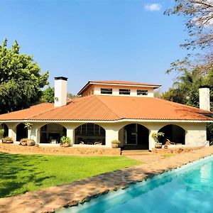 Villa Africa House Malawi à Lilongwe Exterior photo